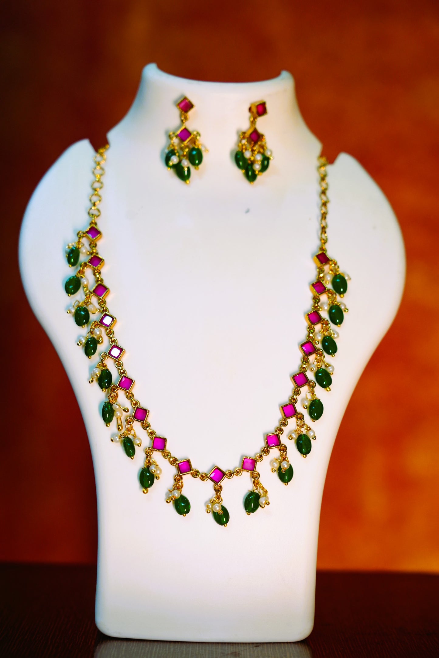 FANCY PREMIUM QUALITY MATTE FINISH & STONE NECKLACE CHAIN WITH EARRING