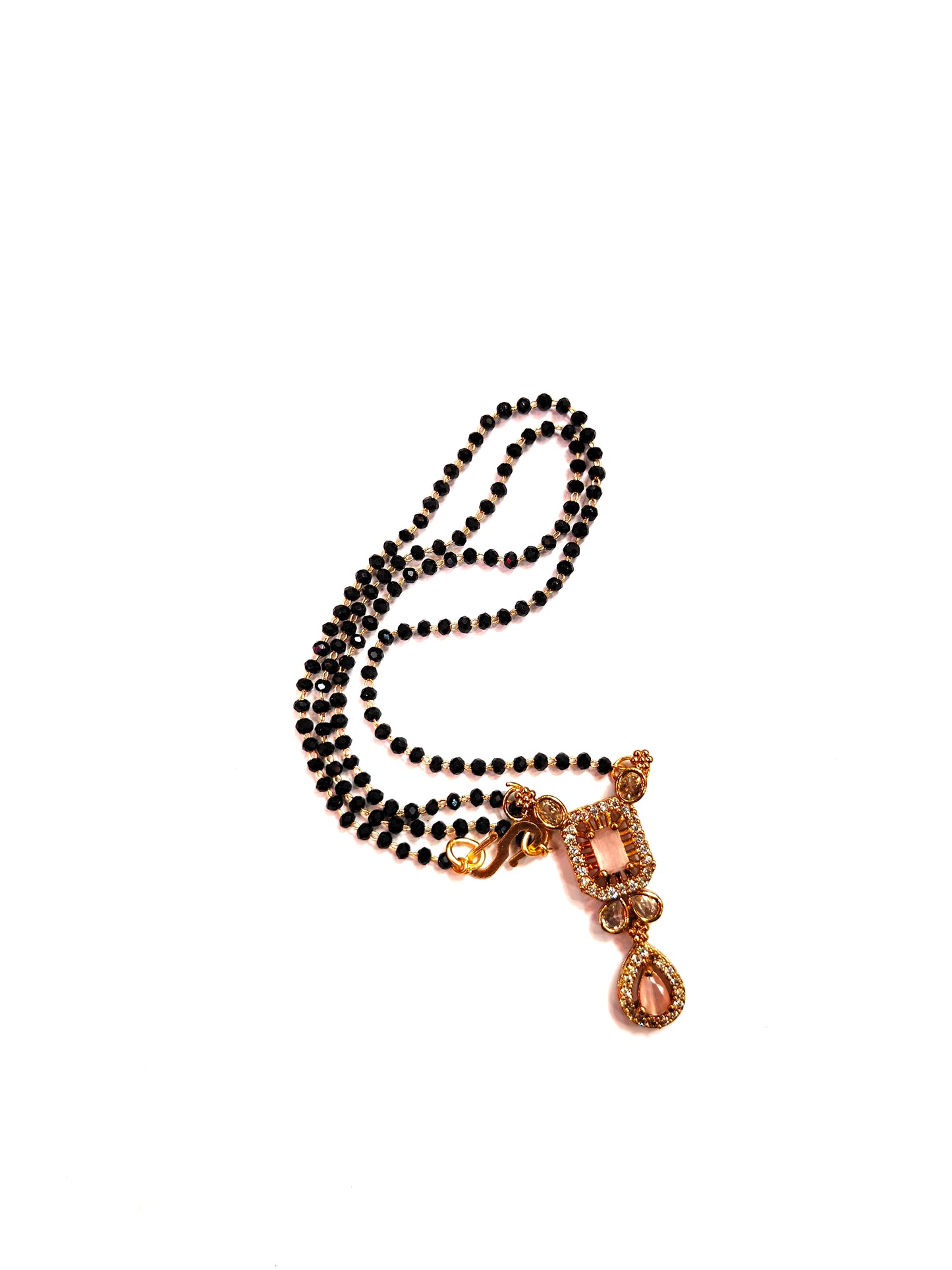 Lightweight and delicate designs for everyday use manalasutra