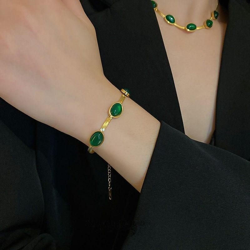 Green Crystal Pendant Necklace Set With Bracelet