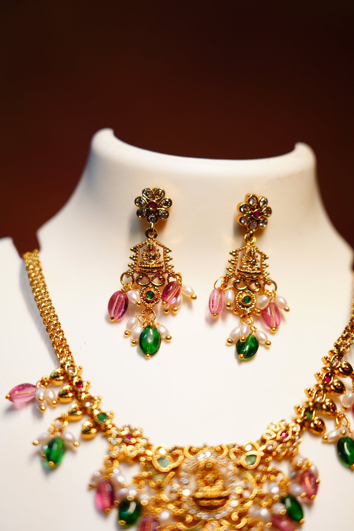 Fashion Gold Chain Necklace Set Stylish Party Wear Necklace with earrings