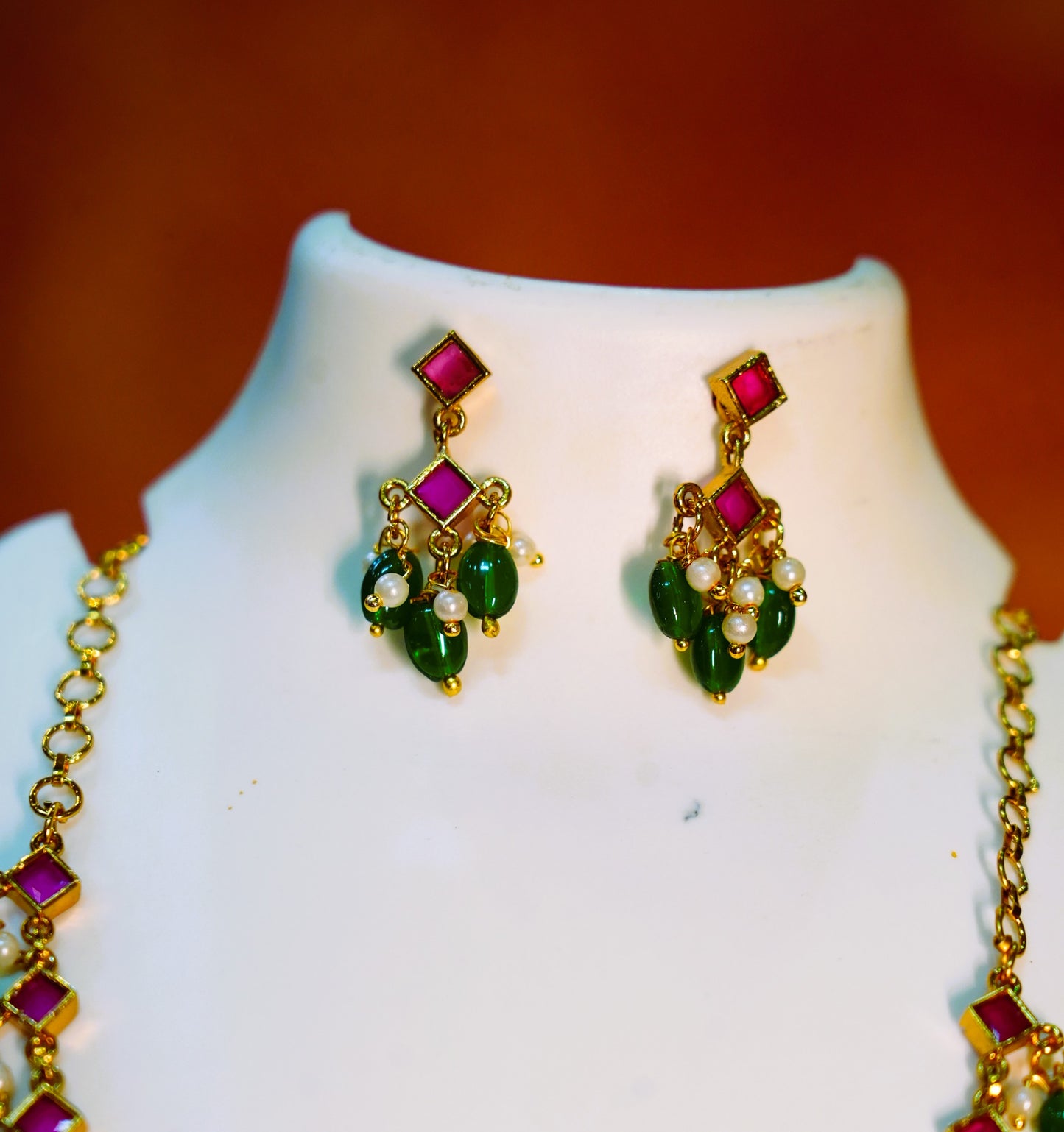FANCY PREMIUM QUALITY MATTE FINISH & STONE NECKLACE CHAIN WITH EARRING