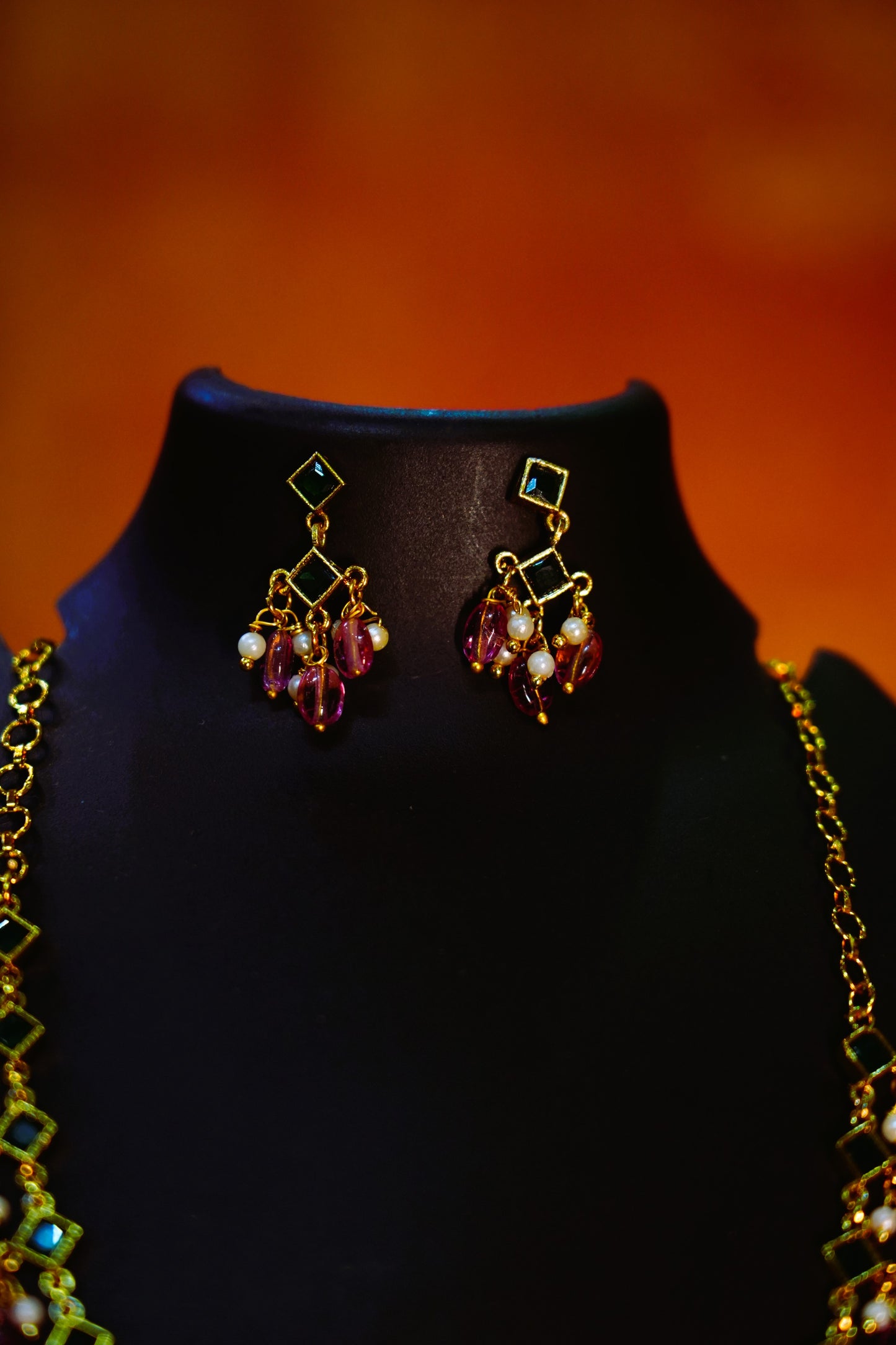 FANCY PREMIUM QUALITY MATTE FINISH & STONE NECKLACE CHAIN WITH EARRING